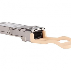 商品画像:HPE X140 40G QSFP+ CSR4 300m Transceiver JG709A