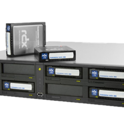 商品画像:RDX QuikStation 8 RM 8-bay 2x 10Gb Ethernet removable disk array 2U rackmount 8945-RDX